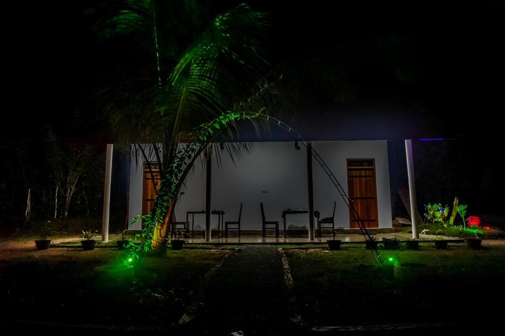Little Ele Safari Lodge Удавалаве Экстерьер фото